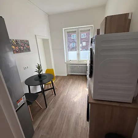 Zentrale In Mit Parkplaetzen * Neumünster