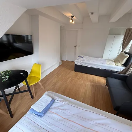 Zentrale In Mit Parkplaetzen Daire *